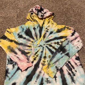 3X (more like L) Fun Tie Dye Hoodie!